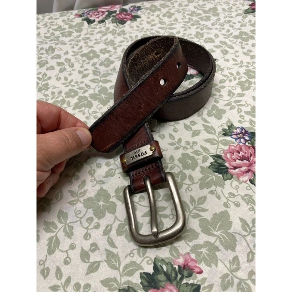 Fossil Brown Genuine Leather Belt Medium Style BT3825 200 Vintage 2011 Casual